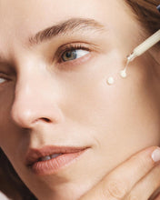Load image into Gallery viewer, A Serum 1% Retinol | 30 ml - Alexia Makeup • Hair • Beauty
