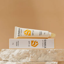 Load image into Gallery viewer, SIMKA Lip Therapy SPF 15 - Alexia Makeup • Hair • Beauty
